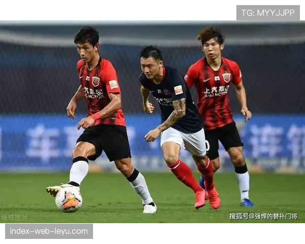 上海海港冯劲可能加盟大连英博，边锋寻求更多出场机会